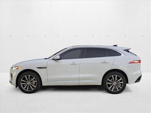 New 2025 Jaguar F-PACE R-Dynamic S image 5