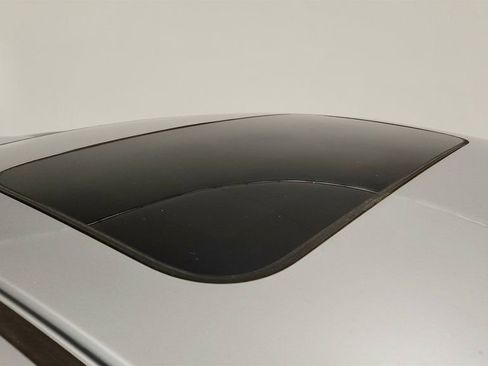 Used 2018 Honda Civic EX image 10