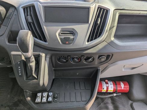 Used 2016 Ford Transit 250 250 2dr 138 in. WB SRW Cutaway image 16