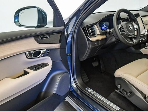 Certified 2026 Volvo XC90 B6 Plus w/ Protection Package AWD/4WD image 25
