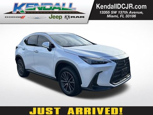 Used 2025 Lexus NX 250 FWD w/ Accessory Package (K3) image 1
