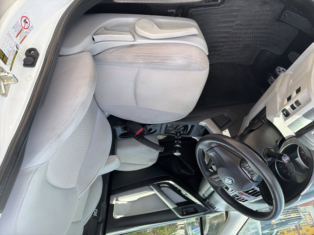 Used 2014 Subaru Forester 2.5i AWD/4WD image 7