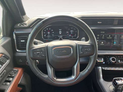 Used 2025 GMC Sierra 1500 Denali Ultimate image 13