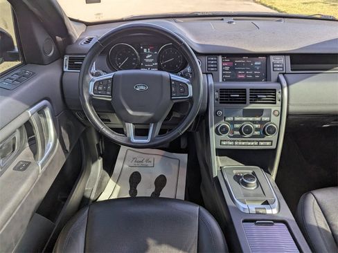 Used 2019 Land Rover Discovery Sport image 21