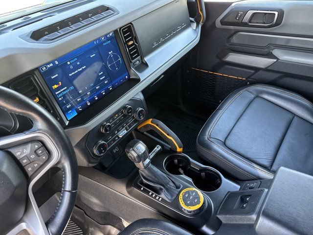 Used 2022 Ford Bronco Badlands w/ Sasquatch Package AWD/4WD image 28