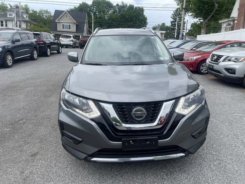 Used 2018 Nissan Rogue SV AWD/4WD image 3