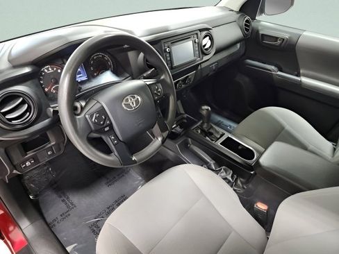 Used 2019 Toyota Tacoma SR image 24