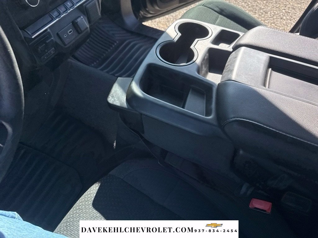 Used 2021 Chevrolet Silverado 2500 Custom w/ Custom Value Package AWD/4WD image 16