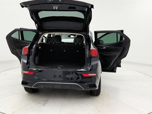 Used 2024 Buick Encore GX Sport Touring image 29