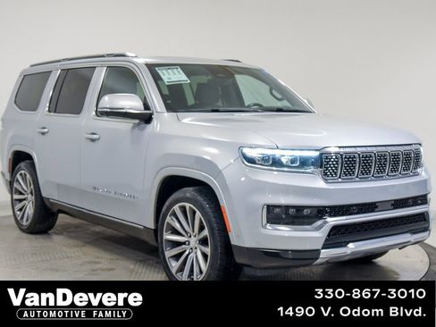 Used 2022 Jeep Grand Wagoneer Series II w/ Convenience Group III image 1