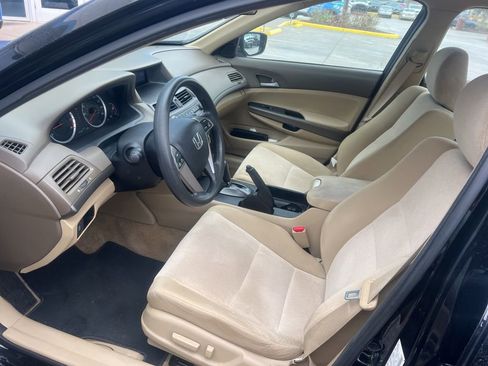 Used 2010 Honda Accord LX-P image 5