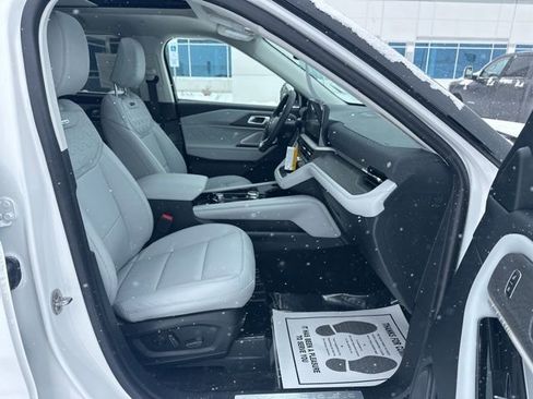 New 2026 Ford Explorer Platinum w/ LUX Leather Package AWD/4WD image 11
