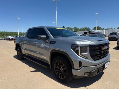 Used 2024 GMC Sierra 1500 Elevation