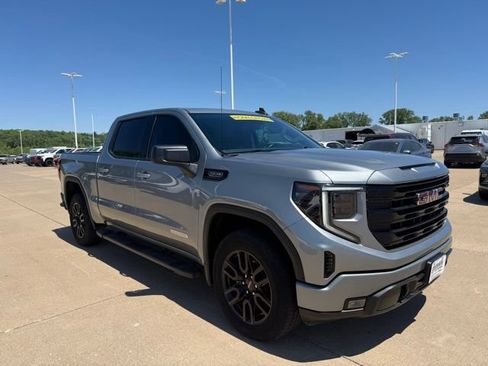 Used 2024 GMC Sierra 1500 Elevation AWD/4WD image 1