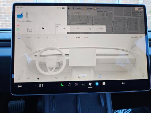 Used 2024 Tesla Model 3 image 37