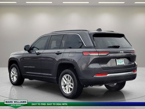 Used 2025 Jeep Grand Cherokee Laredo X image 6