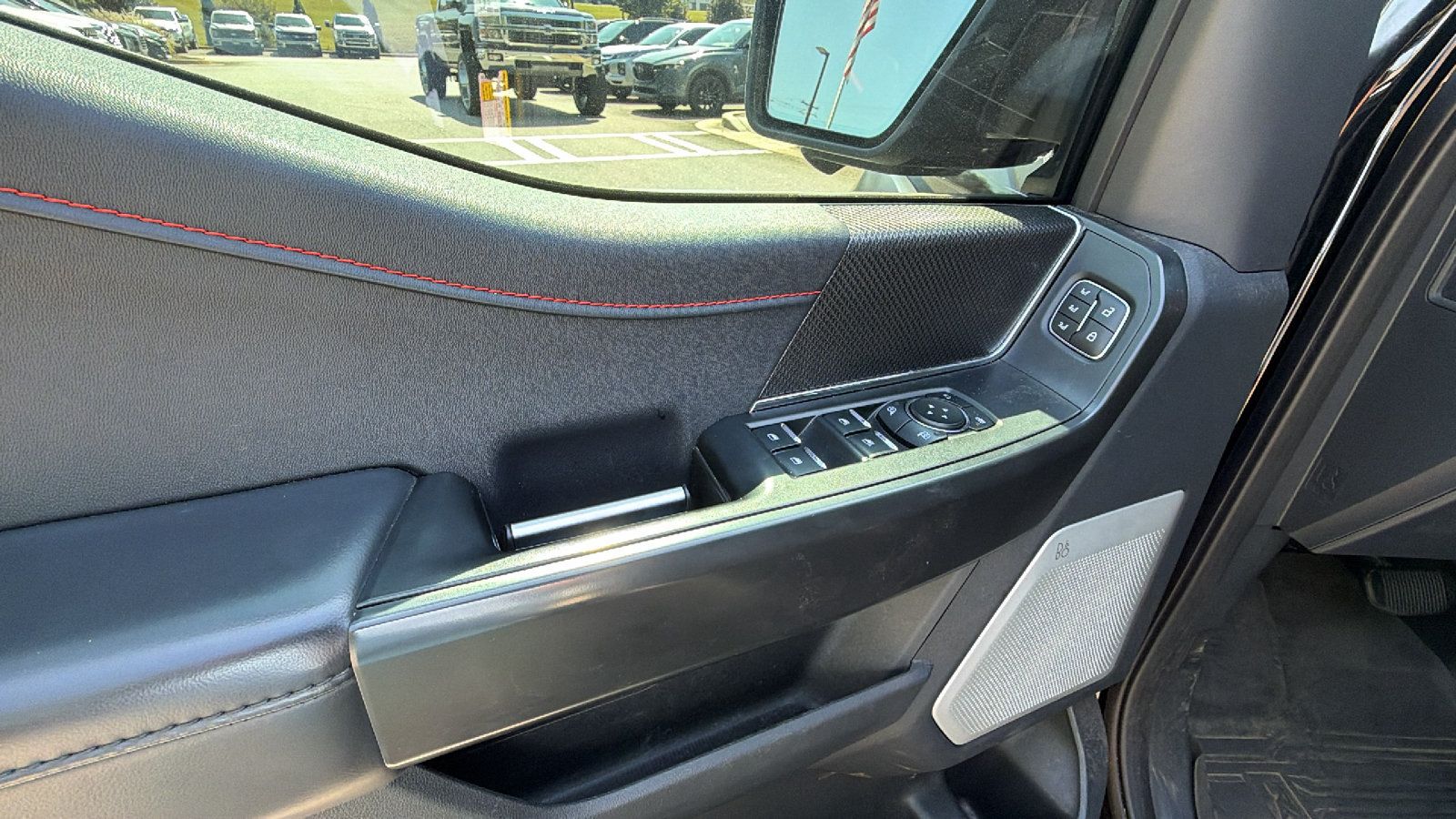 Used 2025 Ford F150 Raptor AWD/4WD image 15