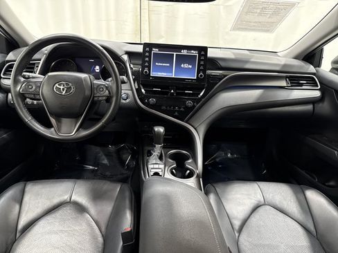 Used 2024 Toyota Camry XSE FWD image 15