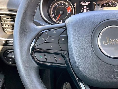 Certified 2020 Jeep Cherokee Latitude Plus image 25