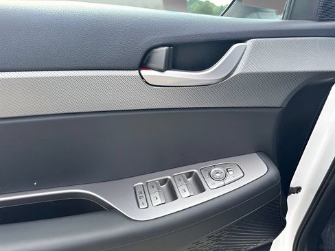 Used 2025 Hyundai Palisade SEL FWD image 18