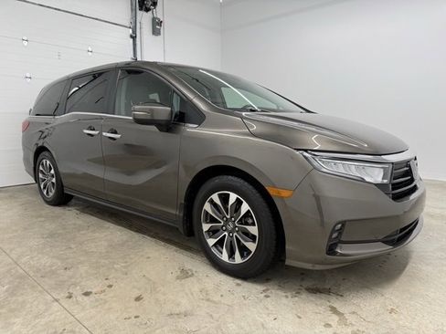 Certified 2023 Honda Odyssey EX-L image 3