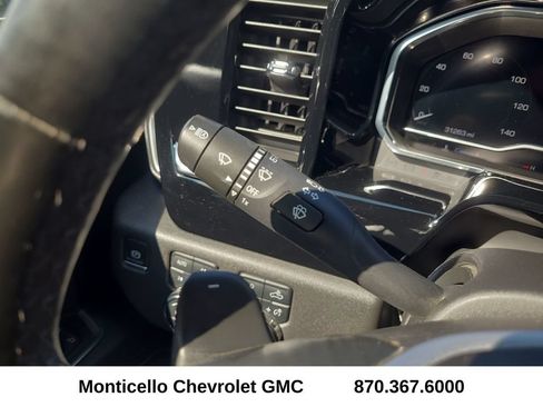 Used 2025 GMC Sierra 1500 SLT AWD/4WD image 17