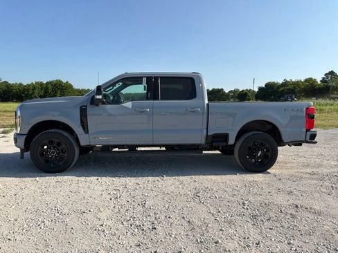 New 2026 Ford F250 Lariat w/ Black Appearance Package AWD/4WD image 12