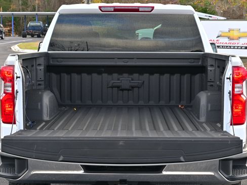 Used 2025 Chevrolet Silverado 1500 LT w/ Max Trailering Package image 32