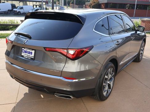 Used 2024 Acura MDX SH-AWD w/ Technology Package image 6