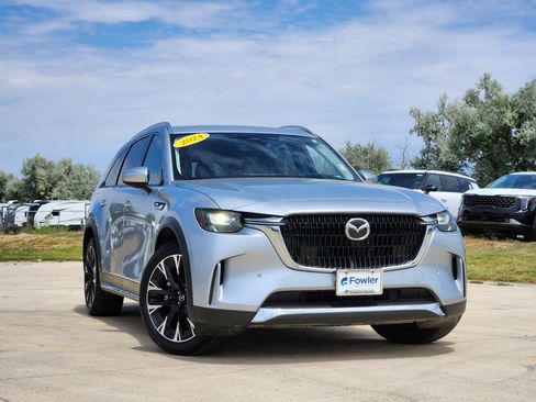 Used 2024 MAZDA CX-90 Plug-In Hybrid w/ Premium Pkg AWD/4WD image 2