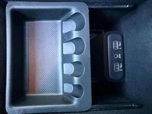 Used 2021 Dodge Charger SXT w/ Leather Interior Group image 21