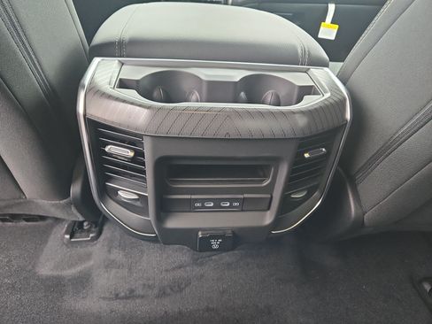 New 2026 RAM 1500 Big Horn AWD/4WD image 12