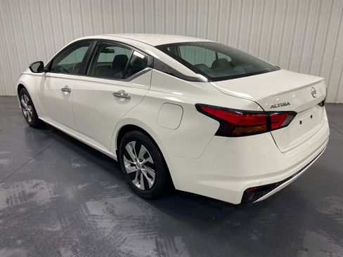 Used 2024 Nissan Altima 2.5 S image 3