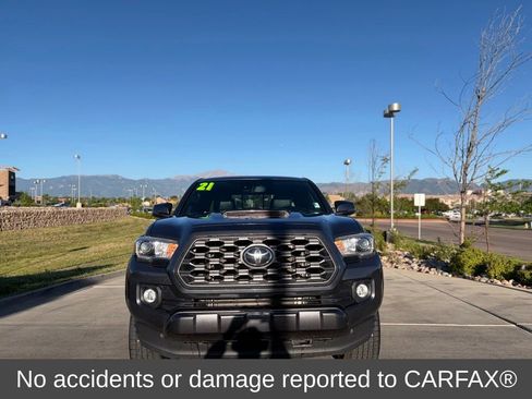 Used 2021 Toyota Tacoma 4x4 Double Cab w/ Tacoma SR5 Package image 2