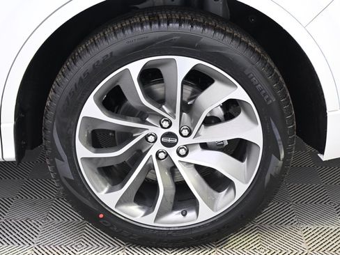 New 2026 Lincoln Aviator AWD image 20