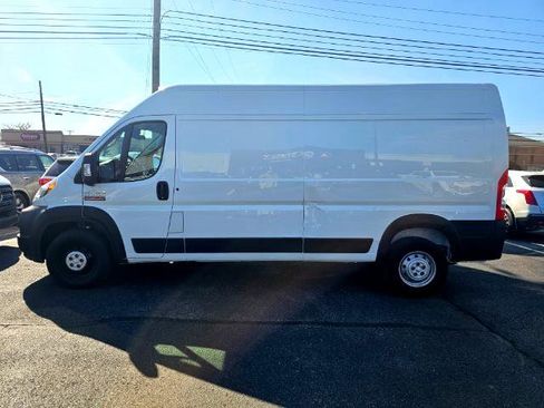 Used 2022 RAM ProMaster 2500 image 8