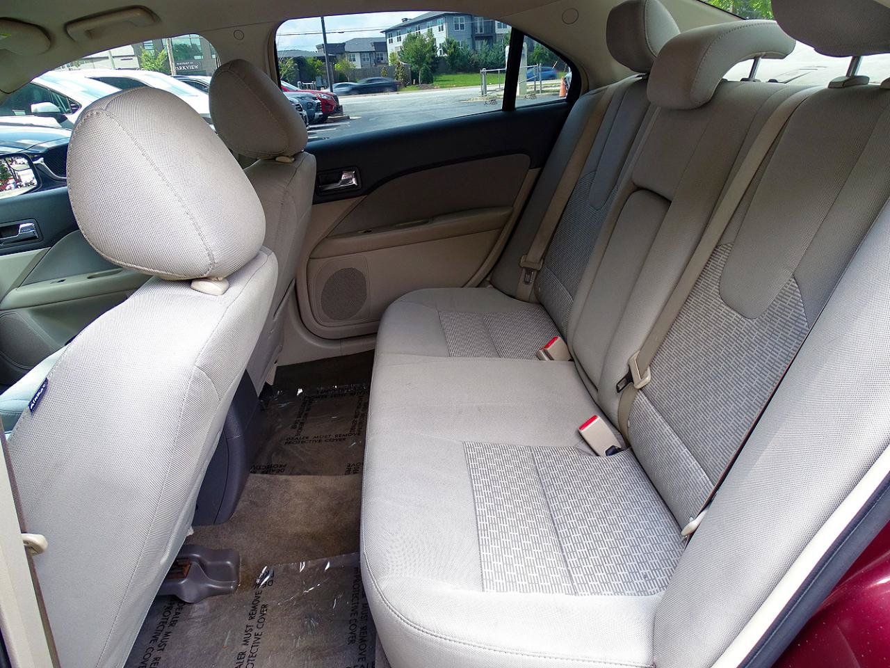 Used 2011 Ford Fusion SE FWD image 26
