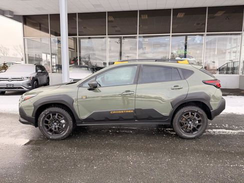 Used 2025 Subaru Crosstrek 2.5i Wilderness image 2