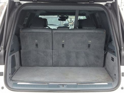 Used 2023 Jeep Grand Wagoneer Series II image 28