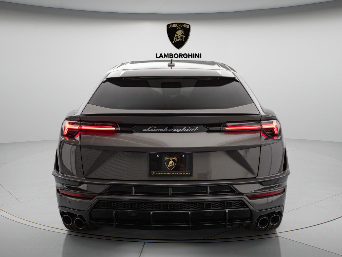 Used 2024 Lamborghini Urus S AWD/4WD image 5