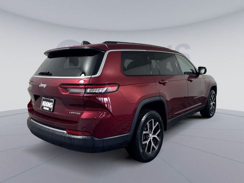 Used 2023 Jeep Grand Cherokee L Limited AWD/4WD image 7