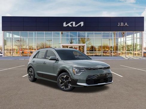 New 2026 Kia Niro Wind w/ Wind Preserve Package FWD image 8