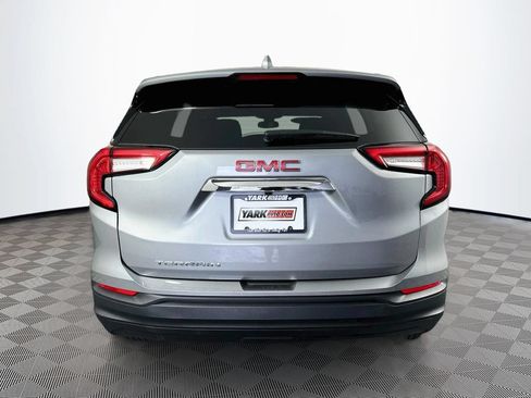 Used 2024 GMC Terrain SLE FWD image 8