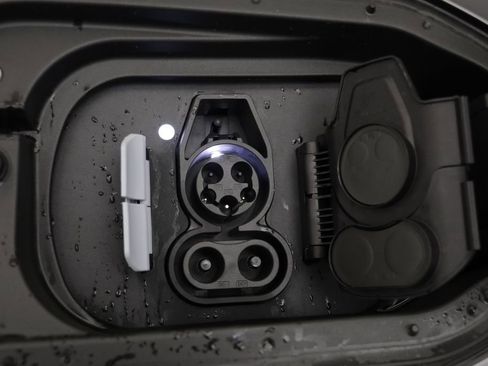 New 2026 BMW iX xDrive45 image 20