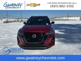Used 2022 Nissan Kicks SR w/ Premium Package video 2