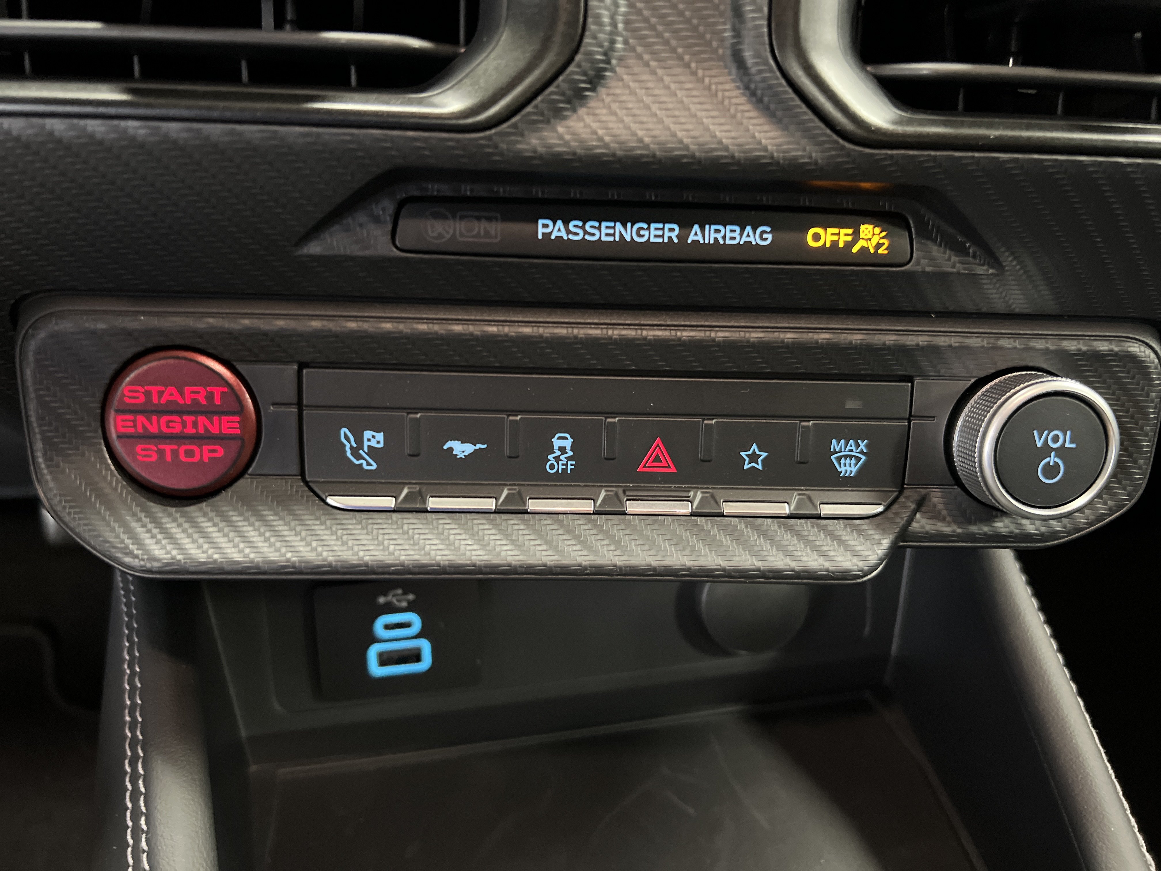 New 2026 Ford Mustang Dark Horse SC w/ Carbon Fiber Exterior Package RWD image 16