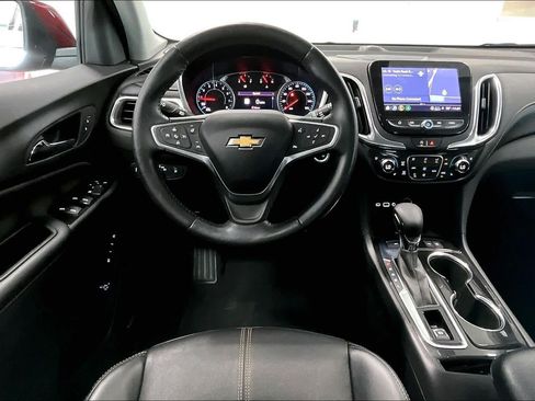 Used 2022 Chevrolet Equinox Premier AWD/4WD image 13