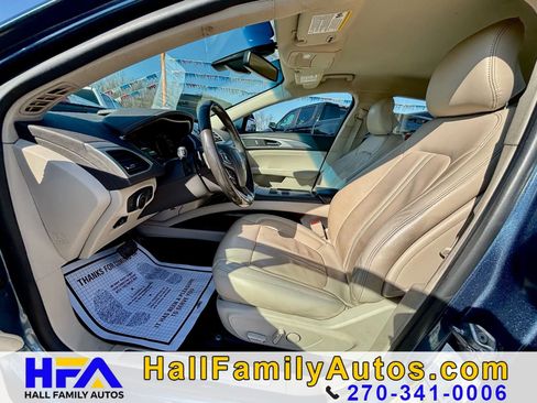 Used 2019 Lincoln MKZ Premiere image 9