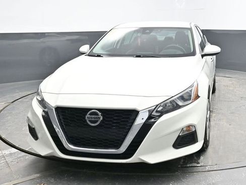Used 2021 Nissan Altima 2.5 S image 2