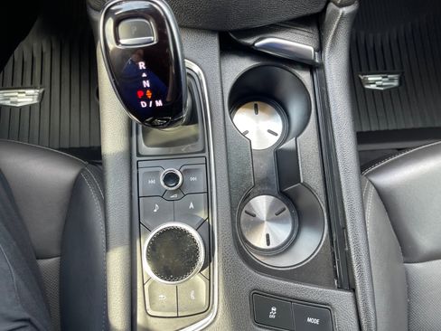 Used 2021 Cadillac XT5 Premium Luxury image 16